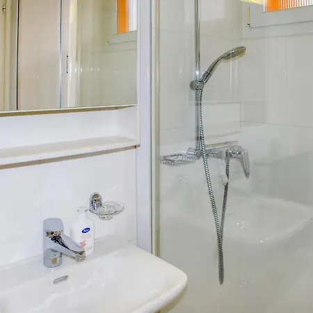 Residenza Lido 009 By Interhome 洛迦诺